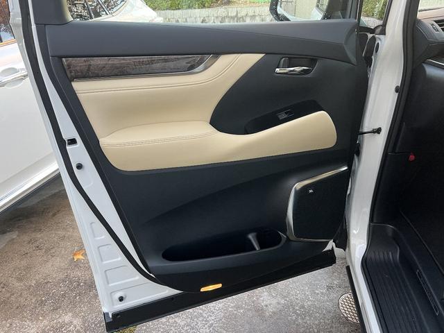 アルファード ３．５エグゼクティブラウンジＳ　最終モデル　メーカー保証付　禁煙車　Ｗサンルーフ　スペアタイヤ　前後ドライブレコーダー　ＩＧＬＡオーサアラーム　助手席ヘッドレスト可動式　改良後１０．５インチナビ　ＪＢＬ　パノラミックビューモニター（45枚目）