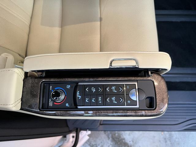 アルファード ３．５エグゼクティブラウンジＳ　最終モデル　メーカー保証付　禁煙車　Ｗサンルーフ　スペアタイヤ　前後ドライブレコーダー　ＩＧＬＡオーサアラーム　助手席ヘッドレスト可動式　改良後１０．５インチナビ　ＪＢＬ　パノラミックビューモニター（54枚目）