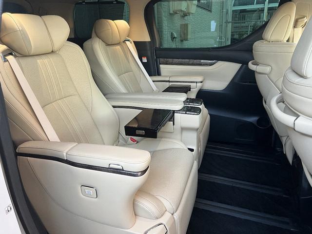 アルファード ３．５エグゼクティブラウンジＳ　最終モデル　メーカー保証付　禁煙車　Ｗサンルーフ　スペアタイヤ　前後ドライブレコーダー　ＩＧＬＡオーサアラーム　助手席ヘッドレスト可動式　改良後１０．５インチナビ　ＪＢＬ　パノラミックビューモニター（60枚目）