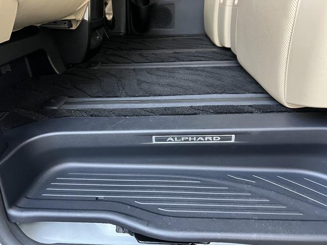 アルファード ３．５エグゼクティブラウンジＳ　最終モデル　メーカー保証付　禁煙車　Ｗサンルーフ　スペアタイヤ　前後ドライブレコーダー　ＩＧＬＡオーサアラーム　助手席ヘッドレスト可動式　改良後１０．５インチナビ　ＪＢＬ　パノラミックビューモニター（65枚目）