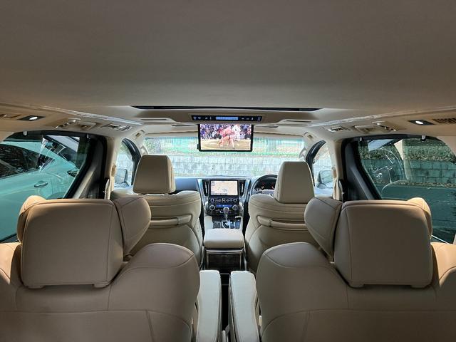 アルファード ３．５エグゼクティブラウンジＳ　最終モデル　メーカー保証付　禁煙車　Ｗサンルーフ　スペアタイヤ　前後ドライブレコーダー　ＩＧＬＡオーサアラーム　助手席ヘッドレスト可動式　改良後１０．５インチナビ　ＪＢＬ　パノラミックビューモニター（70枚目）