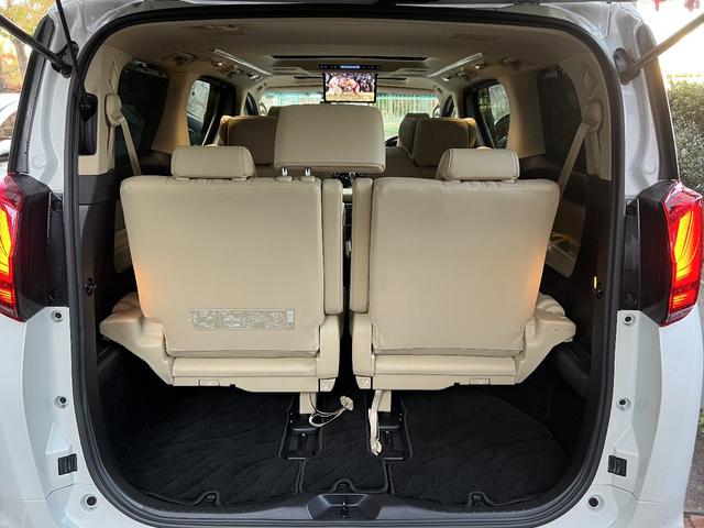 アルファード ３．５エグゼクティブラウンジＳ　最終モデル　メーカー保証付　禁煙車　Ｗサンルーフ　スペアタイヤ　前後ドライブレコーダー　ＩＧＬＡオーサアラーム　助手席ヘッドレスト可動式　改良後１０．５インチナビ　ＪＢＬ　パノラミックビューモニター（72枚目）
