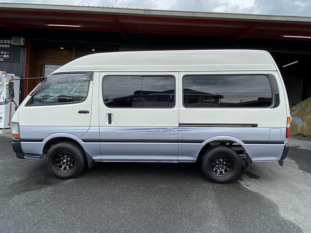 ハイエースバン ロングＤＸ　ＧＬパッケージ　集中ドアロック　車中泊仕様　木製棚＆ケース＆折り畳みテーブル２個天井、床、側面木板張り（41枚目）