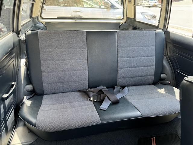 ファミリアバン 　５ＭＴ　ルーフレール　ダッシュマット　Ｒ４年新品ウォーターポンプ、ヒータコア交換　Ｒ５年Ｆキャリパー、クラッチマスターオーバーホール　新品ラジエター交換（22枚目）