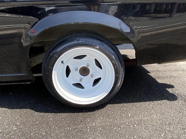 サニートラック ロングDX TC01新品ホイル プッシュスタート 32スカイラインシート タコメーター 4リンク 車高調 ウェバーキャブ(13枚目)