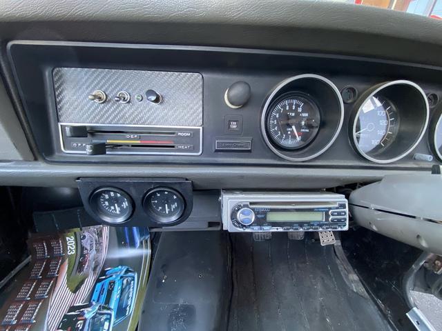 サニートラック ロングDX TC01新品ホイル プッシュスタート 32スカイラインシート タコメーター 4リンク 車高調 ウェバーキャブ(15枚目)