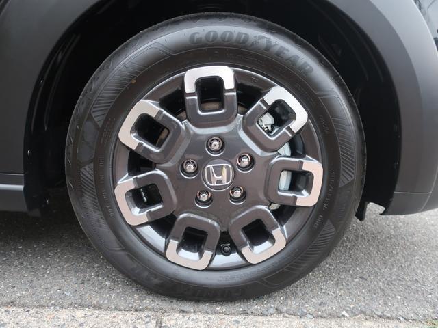 フリード e:HEVクロスター 新車未登録 ディーラーオプション装着車(8インチコネクトナビ ETC車載器 FRドラレコ) ホンダセンシング ブラインドスポットインフォメーション 運転席助手席シートヒーター 15AW(33枚目)