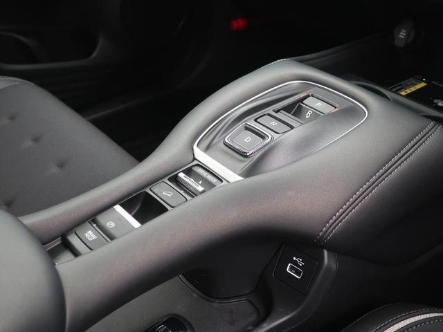 ZR-V e:HEV X特別仕様車ブラックスタイル 当店試乗車 ディーラーオプション装着車(フロアマット 社外FRドラレコ CPCコーティング施工)後退出庫サポート マルチビューカメラシステム ホンダコネクトディスプレー ETC ワイヤレス充電器(27枚目)