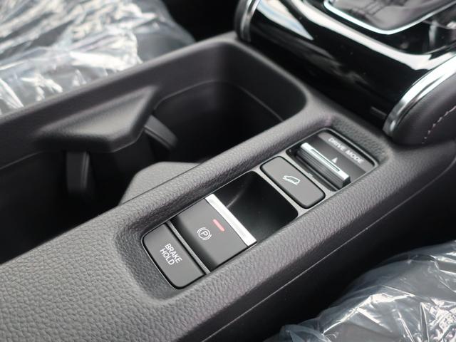 ヴェゼル ｅ：ＨＥＶ　Ｚ　新車未登録　ディーラーオプション装着車（フロントグリル　フォグライトガーニッシュ　Ｆロアスカート　ブラックエンブレム　ドアミラーカバー）ブラインドスポットインフォメーション　パワーテールゲート（29枚目）