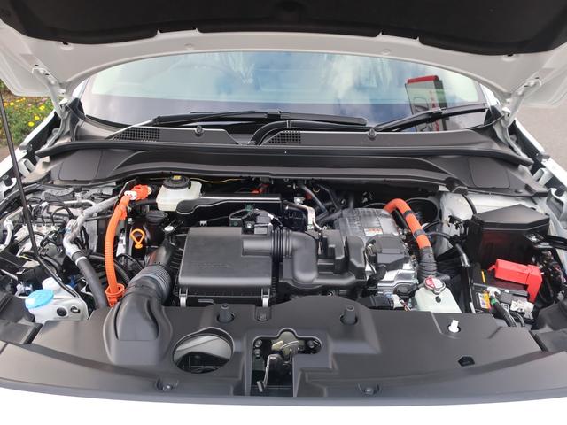 ヴェゼル ｅ：ＨＥＶ　Ｚ　新車未登録　ディーラーオプション装着車（フロントグリル　フォグライトガーニッシュ　Ｆロアスカート　ブラックエンブレム　ドアミラーカバー）ブラインドスポットインフォメーション　パワーテールゲート（35枚目）