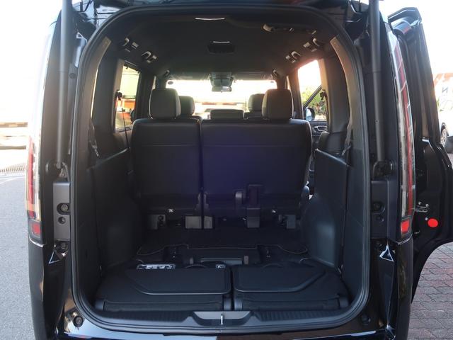 ステップワゴン スパーダ　当店試乗車　ディーラーオプション装着車（フロアマット　１１インチホンダコネクトナビ　ＥＴＣ）ホンダセンシング　ブラインドスポットインフォメーション　パワーテールゲート　トリプルゾーンＡＣ　１６ＡＷ（12枚目）
