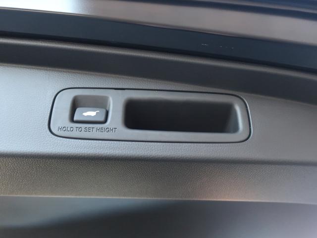 ステップワゴン スパーダ　当店試乗車　ディーラーオプション装着車（フロアマット　１１インチホンダコネクトナビ　ＥＴＣ）ホンダセンシング　ブラインドスポットインフォメーション　パワーテールゲート　トリプルゾーンＡＣ　１６ＡＷ（13枚目）