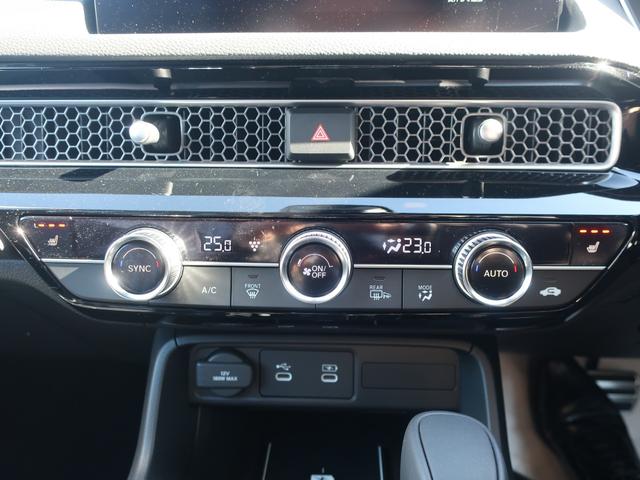 シビック ＥＸ　新車未登録　ディーラーオプション装着車（ドアミラーカバー　フロントバンパーガーニッシュ　テールゲートスポイラー）９インチホンダコネクトディスプレー　運転席助手席パワーシート　ＢＯＳＥサウンドシステム（27枚目）