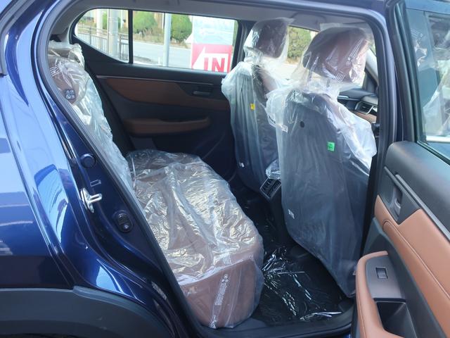 ＷＲ－Ｖ Ｚ＋　新車未登録　Ｚ＋専用エクステリア＆インテリア　ホンダセンシング　ＬＥＤヘッドライト＆フォグライト　１７インチＡＷ　ルーフレールガーニッシュ（10枚目）