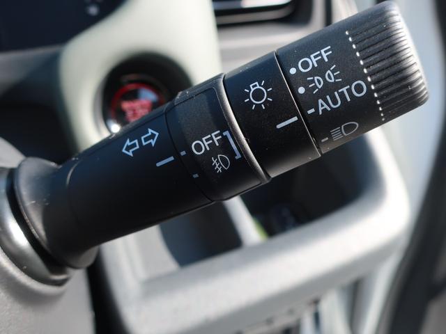 フリード クロスター　当店試乗車　ディーラーオプション装着車（８インチコネクトナビ　フロアマット）Ｂカメラ　ホンダセンシング　ブラインドスポットインフォメーション　両側パワスラ　運転席助手席シートヒーター１５ＡＷ（16枚目）