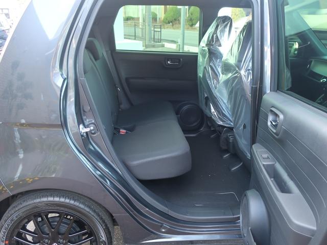 N-ONE RS 新車未登録 6MT ターボ ツートーン仕様 ホンダセンシング LEDヘッドライト&フォグライト 運転席助手席シートヒーター 15AW(10枚目)