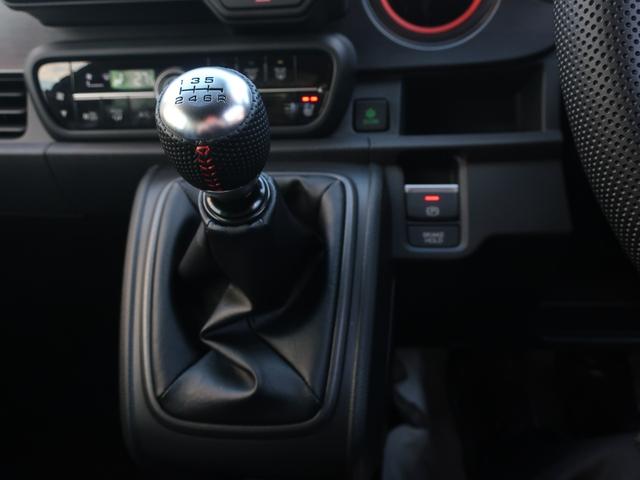 N-ONE RS 新車未登録 6MT ターボ ツートーン仕様 ホンダセンシング LEDヘッドライト&フォグライト 運転席助手席シートヒーター 15AW(21枚目)