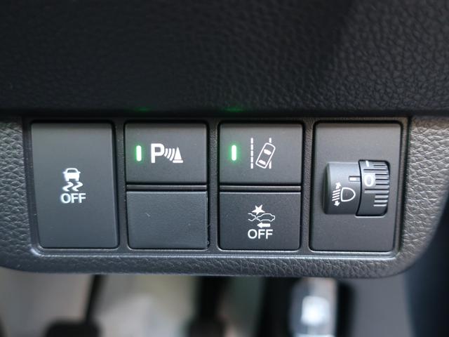 N-ONE RS 新車未登録 6MT ターボ ツートーン仕様 ホンダセンシング LEDヘッドライト&フォグライト 運転席助手席シートヒーター 15AW(24枚目)