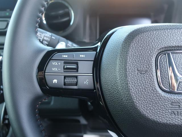 N-BOXカスタム ターボ 新車未登録 ディーラーオプション装着車(8インチコネクトナビ)ホンダセンシング Bカメラ 両側パワスラ 運転席助手席シートヒーター 本革巻ステアリング パドルシフト(18枚目)