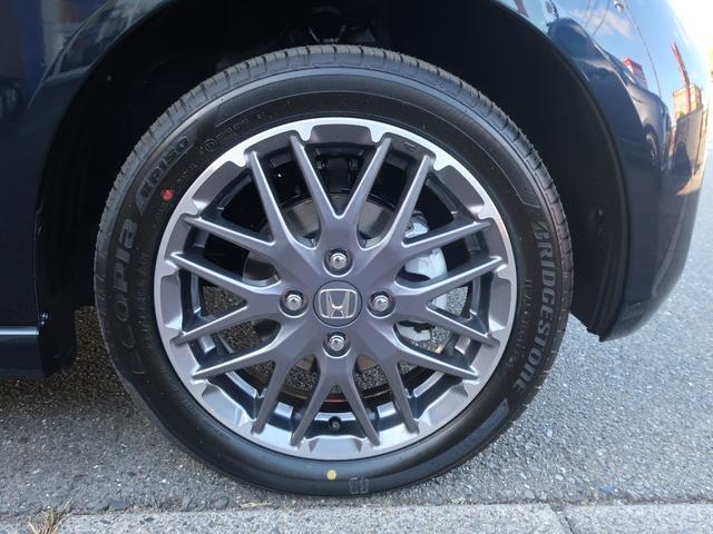 N-BOXカスタム ターボ 新車未登録 ディーラーオプション装着車(8インチコネクトナビ)ホンダセンシング Bカメラ 両側パワスラ 運転席助手席シートヒーター 本革巻ステアリング パドルシフト(29枚目)