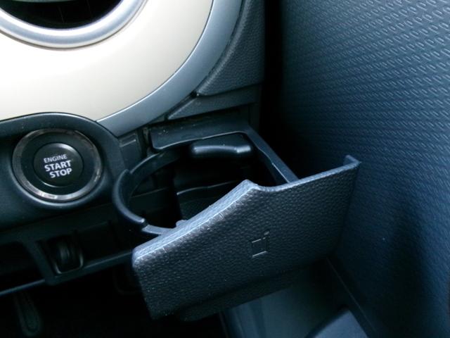 アルトラパン G スマートキー プッシュスタート タイミングチェーン 社外アルミ 社外メモリーナビ 車検整備付(8枚目)