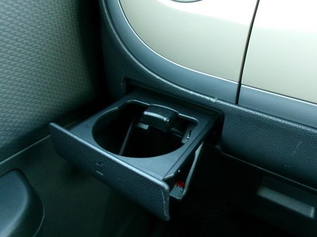 アルトラパン G スマートキー プッシュスタート タイミングチェーン 社外アルミ 社外メモリーナビ 車検整備付(9枚目)