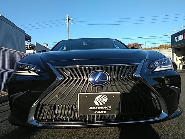 ＥＳ ＥＳ３００ｈ　バージョンＬ　ワンオーナー　サンルーフ　革シート　キーレス　フルセグ　ナビ＆ＴＶ　１８アルミホイール　エアバッグ　オートマ　フル装備　ＥＴＣ　バックカメラ　スマートキー（4枚目）