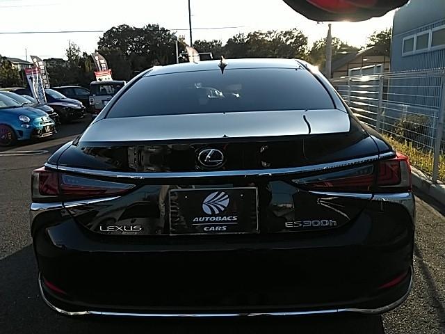 ＥＳ ＥＳ３００ｈ　バージョンＬ　ワンオーナー　サンルーフ　革シート　キーレス　フルセグ　ナビ＆ＴＶ　１８アルミホイール　エアバッグ　オートマ　フル装備　ＥＴＣ　バックカメラ　スマートキー（5枚目）