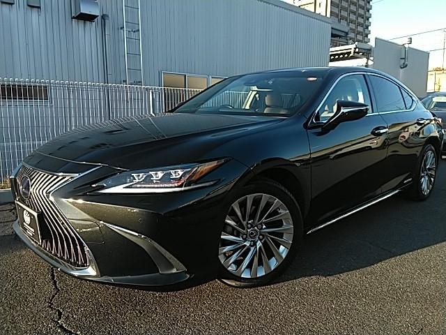 ＥＳ ＥＳ３００ｈ　バージョンＬ　ワンオーナー　サンルーフ　革シート　キーレス　フルセグ　ナビ＆ＴＶ　１８アルミホイール　エアバッグ　オートマ　フル装備　ＥＴＣ　バックカメラ　スマートキー（6枚目）