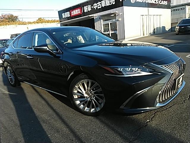 ＥＳ ＥＳ３００ｈ　バージョンＬ　ワンオーナー　サンルーフ　革シート　キーレス　フルセグ　ナビ＆ＴＶ　１８アルミホイール　エアバッグ　オートマ　フル装備　ＥＴＣ　バックカメラ　スマートキー（7枚目）