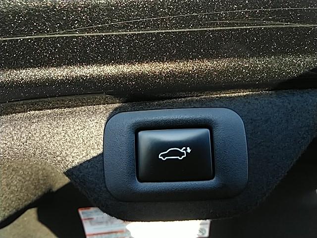 ＥＳ ＥＳ３００ｈ　バージョンＬ　ワンオーナー　サンルーフ　革シート　キーレス　フルセグ　ナビ＆ＴＶ　１８アルミホイール　エアバッグ　オートマ　フル装備　ＥＴＣ　バックカメラ　スマートキー（21枚目）