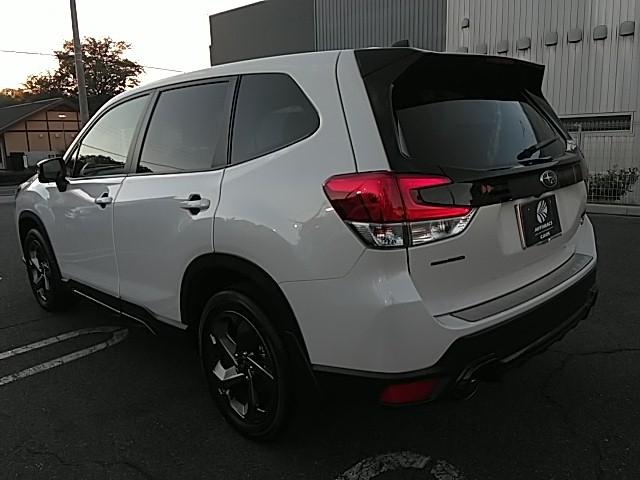 フォレスター STIスポーツ ワンオーナー 革シート キーレス フルセグ ナビ&TV 18アルミホイール エアバッグ オートマ フル装備 ETC バックカメラ スマートキー(18枚目)