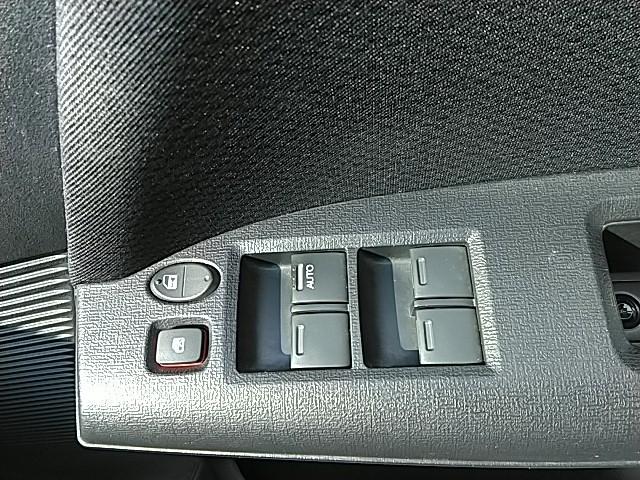 フリードスパイク Ｇ　エアロ　キーレス　ナビ　１５アルミホイール　エアバッグ　オートマ　フル装備　ＨＩＤヘッドライト　ＥＴＣ　バックカメラ　スマートキー（29枚目）