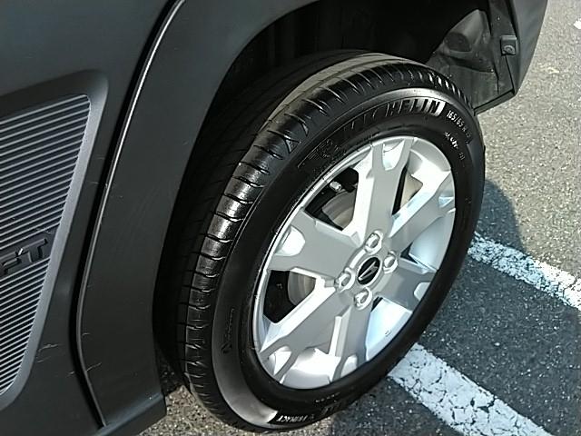 タフト Ｇ　ワンオーナー　サンルーフ　キーレス　フルセグ　ナビ＆ＴＶ　１５アルミホイール　エアバッグ　オートマ　フル装備　ＥＴＣ　バックカメラ　スマートキー（29枚目）