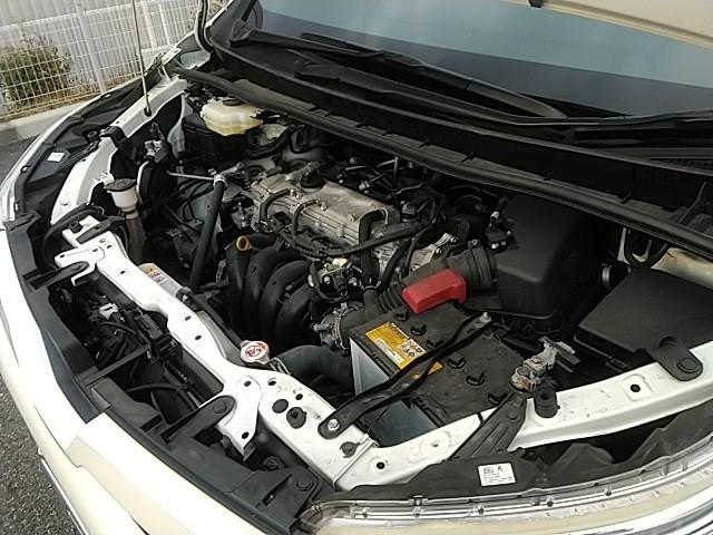 ヴォクシー ＺＳ　煌ＩＩ　ワンオーナー　キーレス　フルセグ　ナビ＆ＴＶ　乗車定員７人　エアバッグ　オートマ　フル装備　ＥＴＣ　バックカメラ　スマートキー（15枚目）