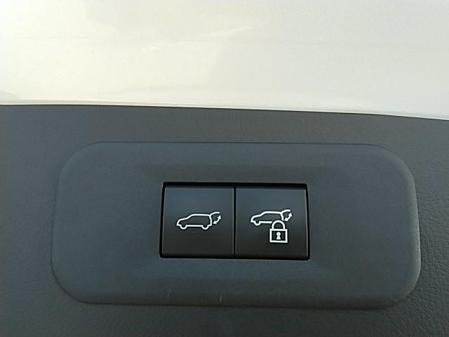 ＮＸ ＮＸ２５０　バージョンＬ　ワンオーナー　サンルーフ　革シート　キーレス　フルセグ　ナビ＆ＴＶ　２０アルミホイール　エアバッグ　オートマ　フル装備　ＥＴＣ　バックカメラ　スマートキー（20枚目）