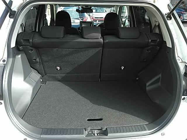 ライズ Ｘ　Ｓ　ワンオーナー　キーレス　フルセグ　ナビ＆ＴＶ　エアバッグ　オートマ　フル装備　ＥＴＣ　バックカメラ　スマートキー（14枚目）