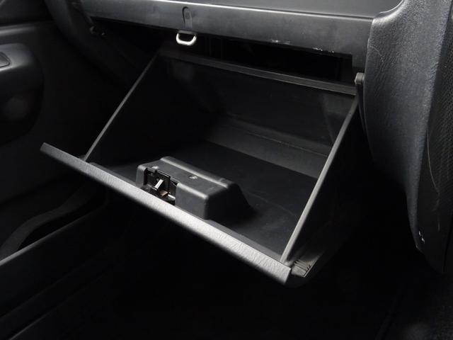 ジムニー クロスアドベンチャーXC 40THアニバーサリー/タイヤ TOYOオープンカントリー ホワイトレター/車検R9.9/CDオーディオ/スペアタイヤカバーあり(26枚目)