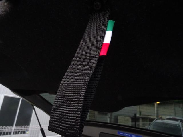 ����̓I�V�����I���A�h�A�̃X�g���b�v���C�^���A���I