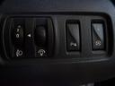 運転席右側のスイッチ、パフォーマンスの高いクルマでもストップ&スタート機能付き!この機能をカットするキットも別途あり、詳細は担当者Nまでお問合せください(続く)