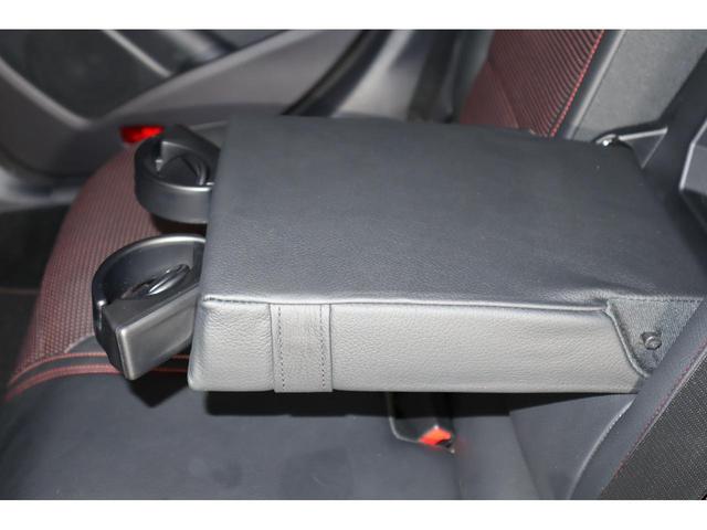 CLA180 AMGライン AMGエクスクルーシブパッケージ/レザーシート/シートヒーター/パワーシート/クリアランスソナー/パークアシスト/ヘッドライトウォッシャー/オートライト/Bluetooth/記録簿/禁煙/買取車(57枚目)