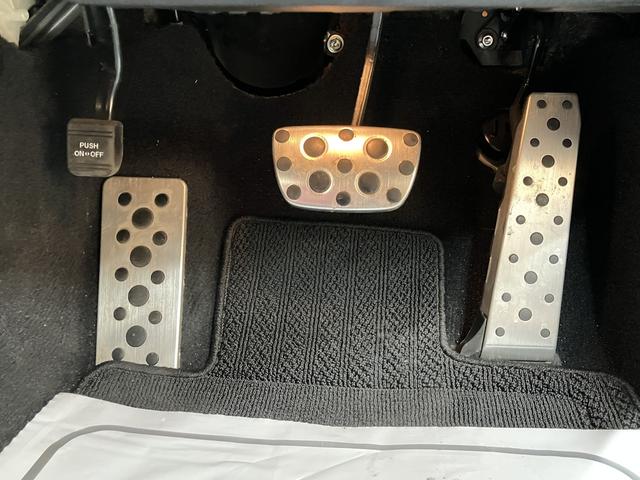 ＲＣ ＲＣ３５０　Ｆスポーツ　ＯＢＤ診断済／法定点検整備済／角型ＬＥＤヘッドランプ／プリクラッシュセーフティシステムセット／ブレーキ制御付レーダークルーズコントロール／専用革スポーツシート／ベンチレーション機能／地デジ（77枚目）