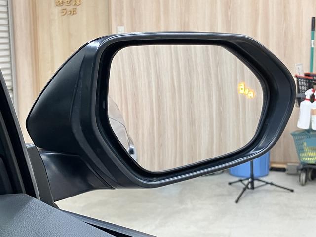 Ｃ－ＨＲ Ｓ　ＧＲスポーツ　ＯＢＤ診断済／法定点検整備済／後期型／ブラインドスポットモニター／パノラミックビューモニター／２トーンカラー／エントリーナビキット／応急用スペアタイヤ／快適温熱シート／電動ランバーサポート（6枚目）