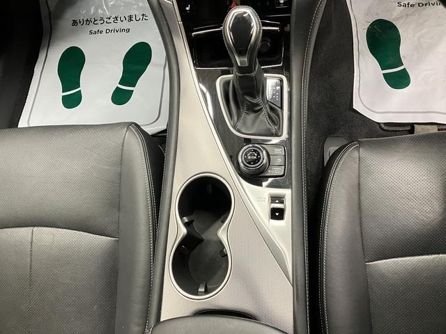 スカイライン ＧＴ　タイプＰ　ＯＢＤ診断済／法定点検整備済／後期型／ＢＯＳＥパフォーマンスシリーズサウンドシステム／アンビエントライト／本アルミインパネ加飾／全方位運転支援システム／インテリジェントアラウンドビューモニター（10枚目）