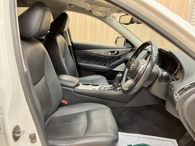 スカイライン ＧＴ　タイプＰ　ＯＢＤ診断済／法定点検整備済／後期型／ＢＯＳＥパフォーマンスシリーズサウンドシステム／アンビエントライト／本アルミインパネ加飾／全方位運転支援システム／インテリジェントアラウンドビューモニター（42枚目）