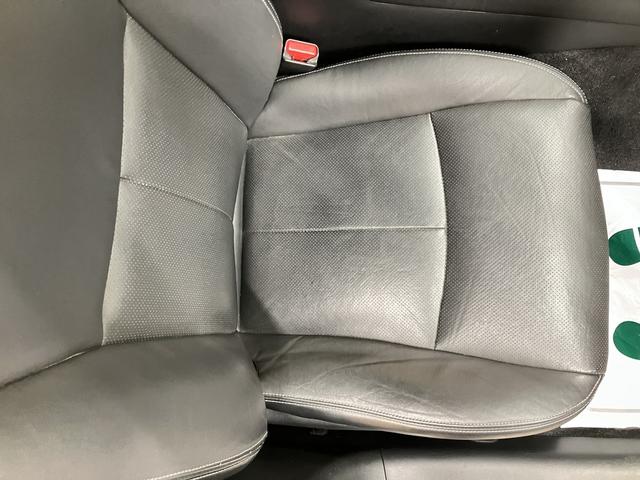 スカイライン ＧＴ　タイプＰ　ＯＢＤ診断済／法定点検整備済／後期型／ＢＯＳＥパフォーマンスシリーズサウンドシステム／アンビエントライト／本アルミインパネ加飾／全方位運転支援システム／インテリジェントアラウンドビューモニター（45枚目）