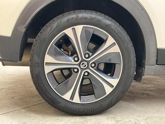 キックス X ツートーンインテリアエディション OBD診断済/法定点検整備済/2本新品タイヤ交換済/インテリジェントアラウンドビューモニター/インテリジェントルームミラー/セーフティアシスト/プロパイロット/シートヒーター/ブラックオレンジツートン(7枚目)