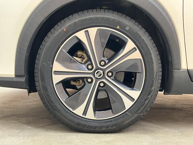 キックス X ツートーンインテリアエディション OBD診断済/法定点検整備済/2本新品タイヤ交換済/インテリジェントアラウンドビューモニター/インテリジェントルームミラー/セーフティアシスト/プロパイロット/シートヒーター/ブラックオレンジツートン(9枚目)