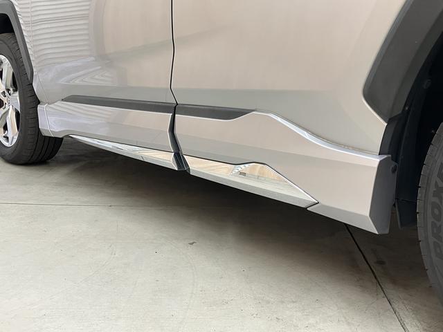 RAV4 ハイブリッドG OBD診断済/法定点検整備済/モデリスタエアロキット/純正オプションナビ/地デジ/Bluetoothオーディオ/パワーバックドア/ブラインドスポットモニター/快適温熱シート/ポジションメモリー(20枚目)