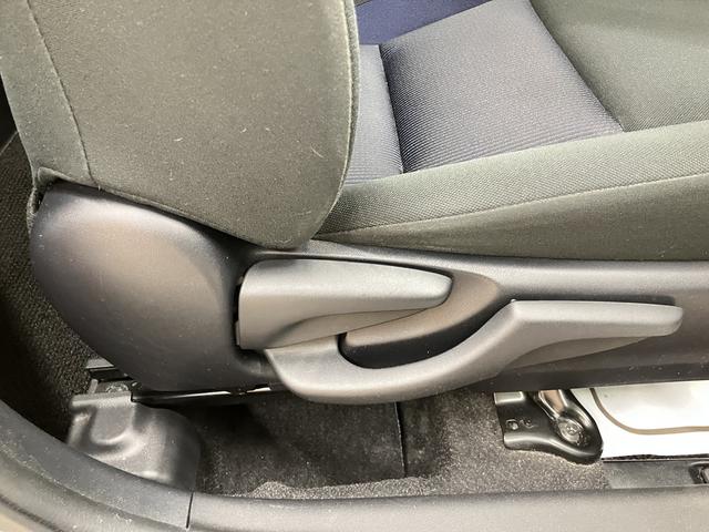 アクア S OBD診断済/法定点検整備済/後期型/セーフティセンス/プリクラッシュセーフティ/スマートエントリーパッケージ/オートライト/LEDヘッドランプ/ビューティーパッケージ/純正ナビ/地デジ/ワンオーナー(29枚目)